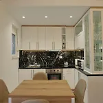 Mato Luxury 3 *